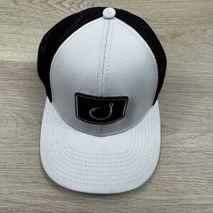 Avid Gear Iconic Mesh Fitted Hat Small NWT Fishing Hook Black / Grey Gray